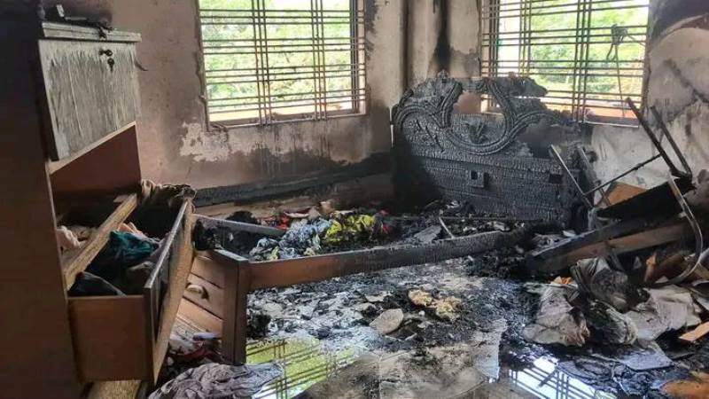 Four of same family burnt in Munshiganj flat explosion