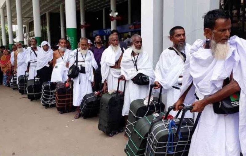 High Court expresses anger at rise in air fares for Hajj pilgrims