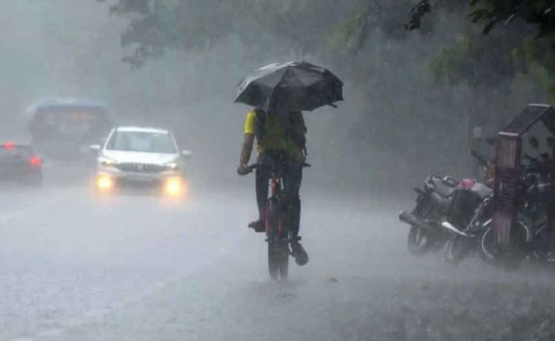 মৌসুমি বায়ু সক্রিয়, ভারী বৃষ্টির আভাস মৌসুমি বায়ু সক্রিয়, ভারী বৃষ্টির আভাস
