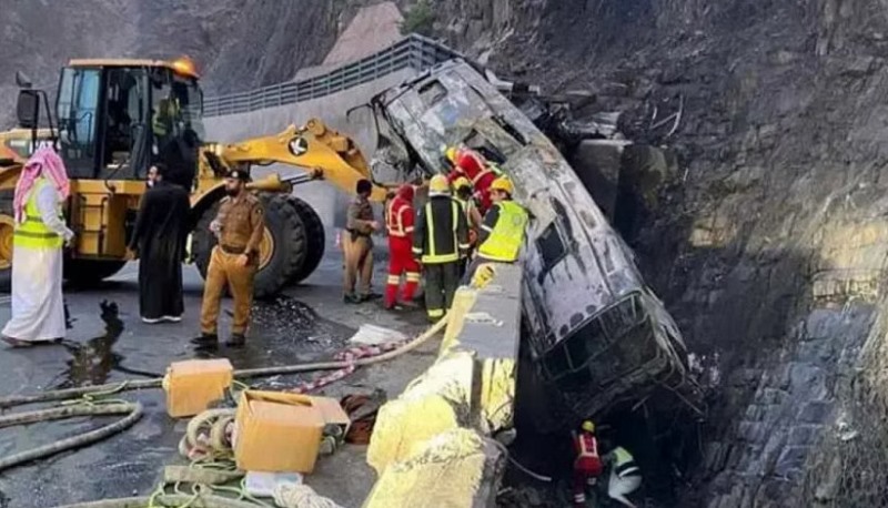Road accident in Saudi Arabia: 13 of the 24 killed are Bangladeshis Road accident in Saudi Arabia: 13 of the 24 killed are Bangladeshis