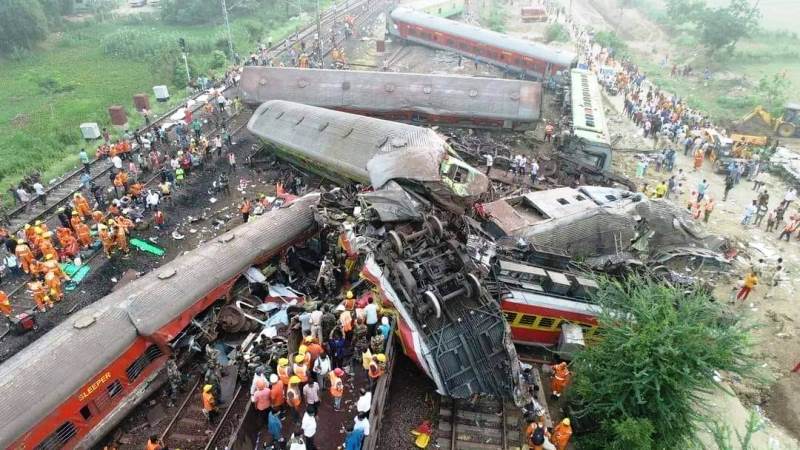 ভারতের ওড়িশায় ভয়াবহ ট্রেন দুর্ঘটনা, অন্তত ২৬১ জনের মৃত্যু ভারতের ওড়িশায় ভয়াবহ ট্রেন দুর্ঘটনা, অন্তত ২৬১ জনের মৃত্যু