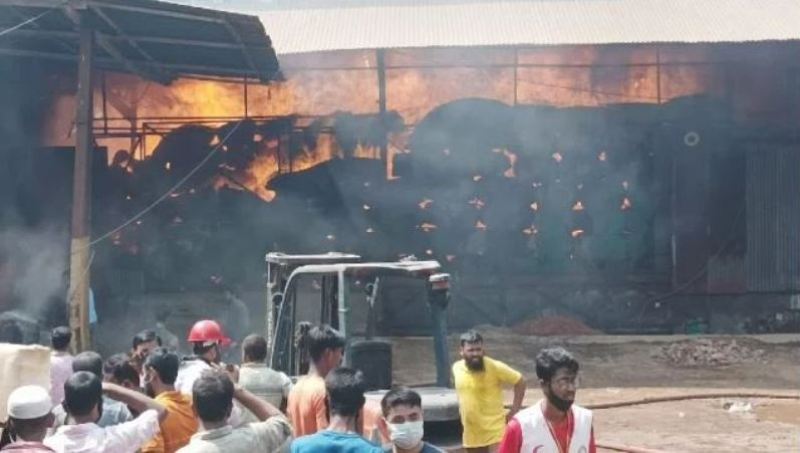 Sitakunda cotton warehouse: Fire not doused even after seven hours