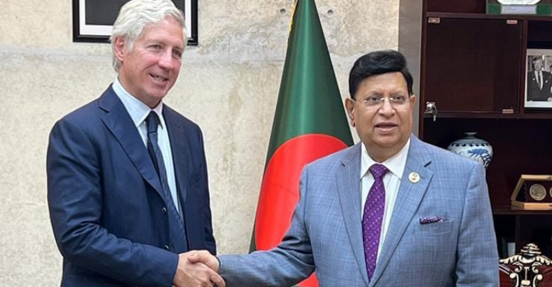 Momen calls on US to take more medicines from Bangladesh