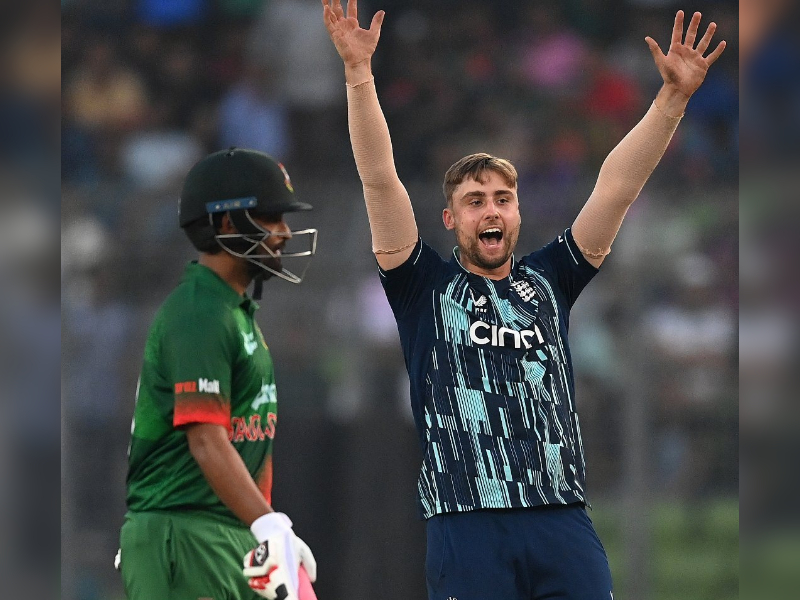 England beat Bangladesh by 132 runs to seal ODI series 2-0 England beat Bangladesh by 132 runs to seal ODI series 2-0
