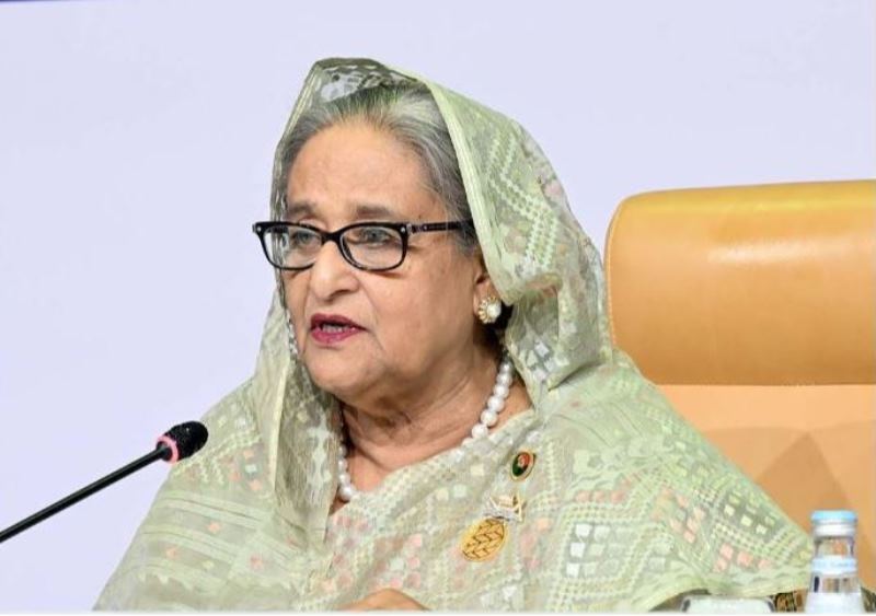 PM advises expatriates to follow laws of respective countries