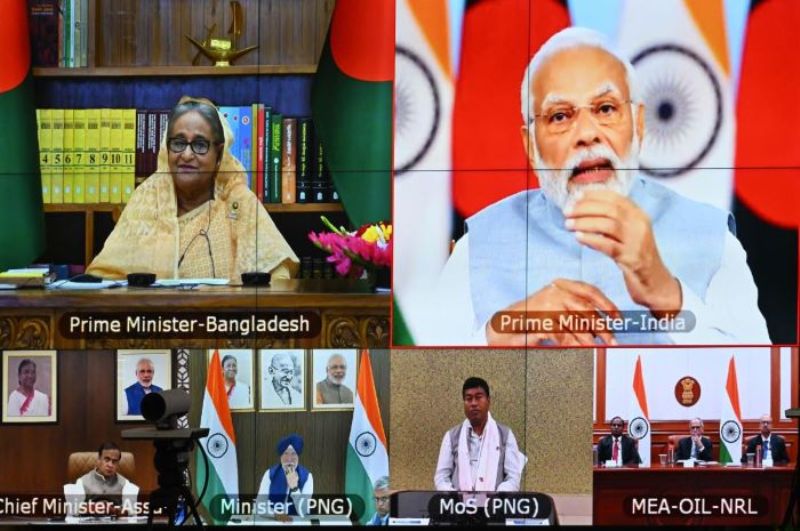 Prime Minister Sheikh Hasina and Indian counterpart Narendra Modi inaugurate the Bangladesh-India Friendship Pipeline