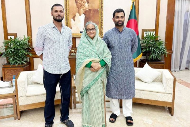 Tamim breaks retirement, returns to international cricket after PM's intervention Tamim breaks retirement, returns to international cricket after PM's intervention