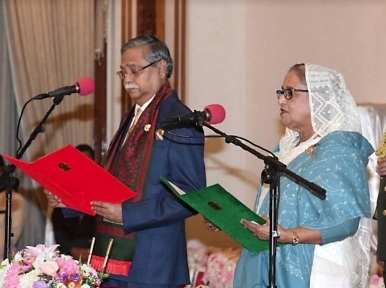 Prime Minister Sheikh Hasina and Cabinet members take oath at Bangabhaban