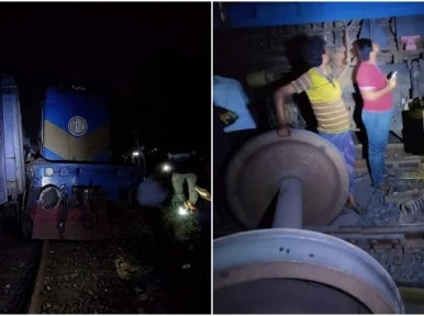 Two trains collide at Ishwardi rail crossing, engine and two coaches derailed