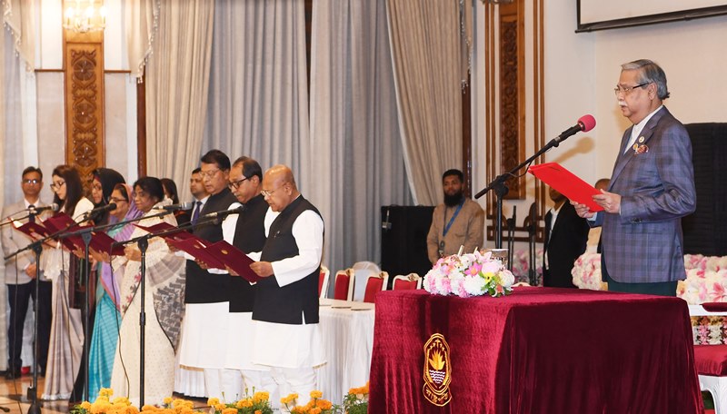 Seven new state ministers sworn in