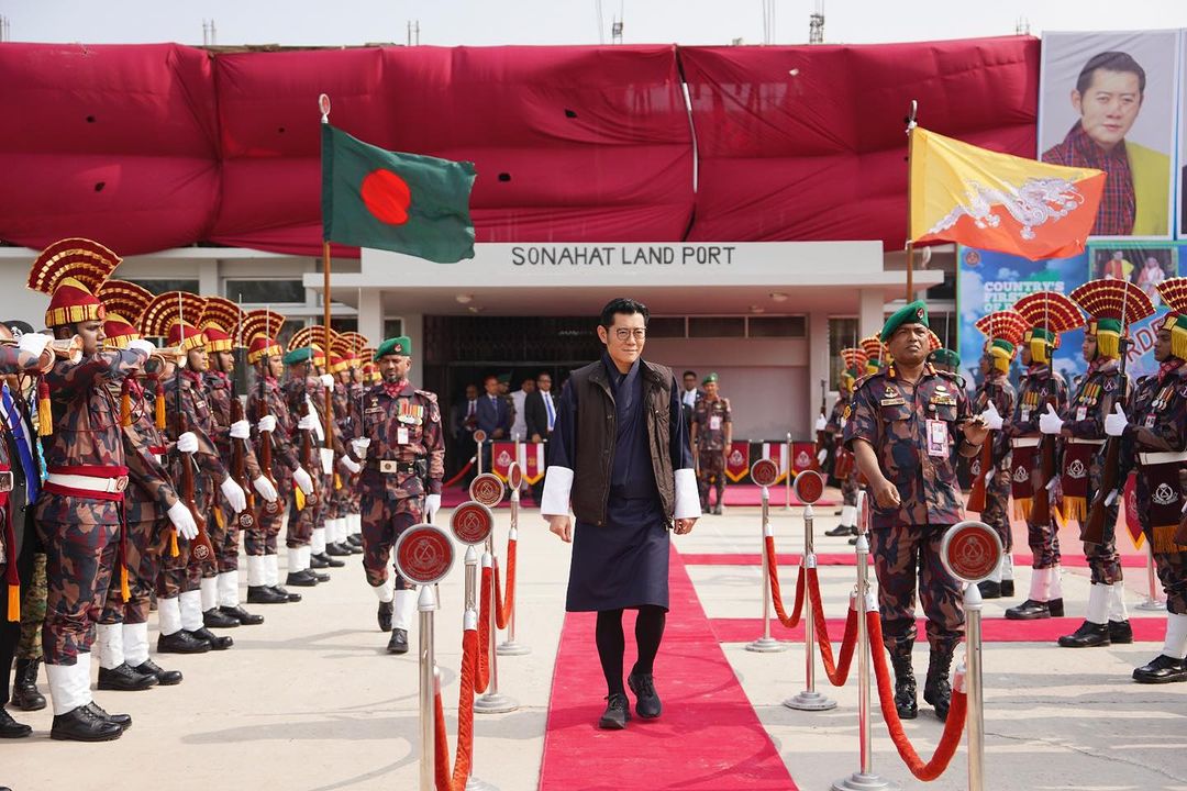 King of Bhutan inspects proposed economic zone at Kurigram
