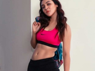 Jaya Ahsan stuns in Pink and Black